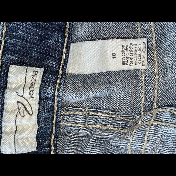 Venezia women’s jeans Size 18 GUC wide leg. - Picture 5 of 6